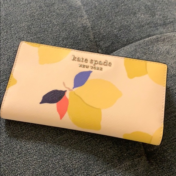 Kate Spade Handbags - BNWT Kate Spade Wallet